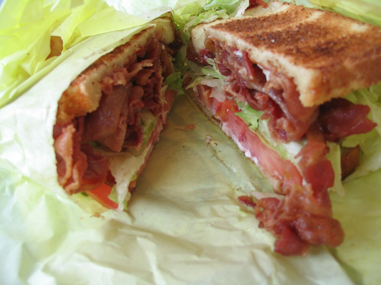Página ilustrada de Sándwich de vegetales y tocino